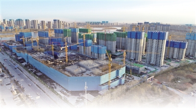 <p>　　預計于2023年正式面世的銀川建發悠閱城項目開放式街區部分主體工程全面完工。　　　本報記者　王鼎　攝</p>