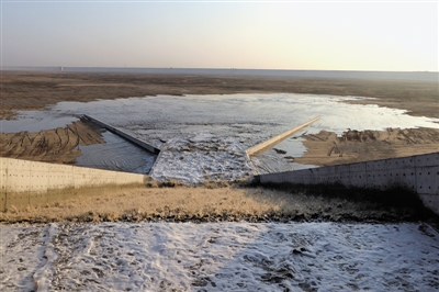 <p>　　西夏水庫蓄水。</p>