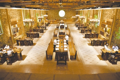 <p>　　文化“入味”，酒莊引得遠客來。</p>
