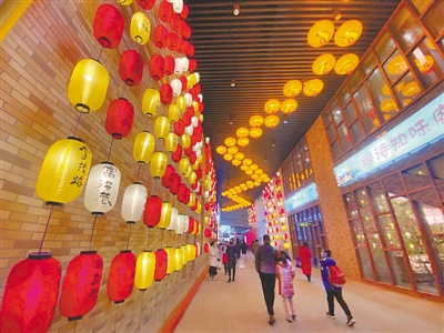 <p>　　建發大閱城——銀川獨樹一幟的“網紅”商圈。</p>