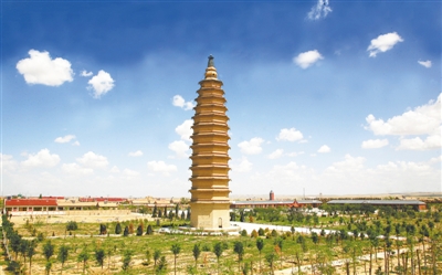 <p>　　韋州康濟寺塔</p>