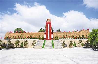 <p>　　　　將臺堡紅軍長征會師紀念園廣場</p>