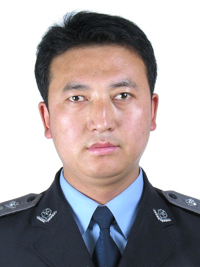 尹學貴.jpg