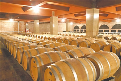 <p>　　釀酒葡萄產業“香飄世界”。</p>